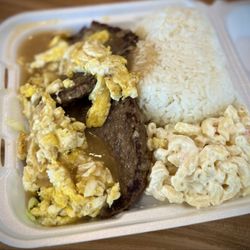 Lolo Hawiian BBQ - Loco Moco