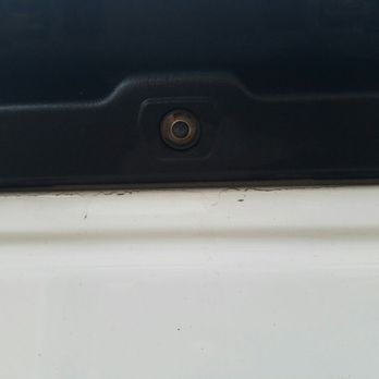 Da Wash - Truck bed handle left dirty - Car Wash Near Me - San Diego, California