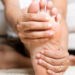Lakes Foot & Ankle Associates - Stretch feet