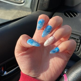 HERE Nail Spa - Blue marble with glitter snowflake accent finger by Daniel - Nail Salons Near Me - Campbell, California
