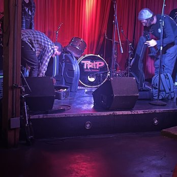 TRiP - Band tearing down after set. Drumset and backline are provided. - Music Venues Near Me - Santa Monica, California TRiP - Band tearing down after set. Drumset and backline are provided. - Music Venues Near Me - Santa Monica, California