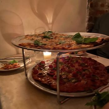 Emmett's On Grove - Pizza Near Me - New York, New York