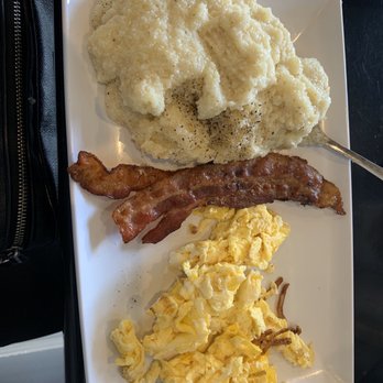 Canopy Road Cafe - Bacon, eggs and grits - Breakfast & Brunch Near Me - Tallahassee, Florida