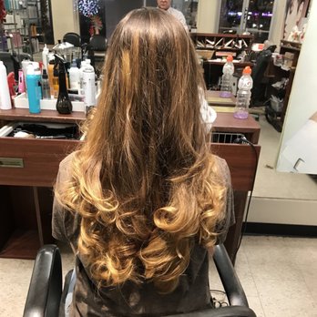 Carousel Hairstyling - Hair Salons Near Me - Toronto, Ontario
