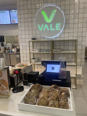 Vale Food Co by null