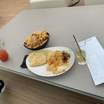 Offshore Rooftop - New American Near Me - Chicago, Illinois