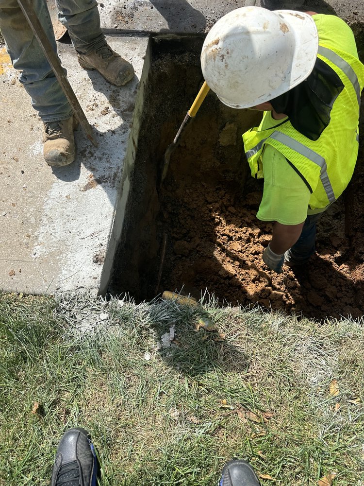 Slide of Lady Liberty Contracting