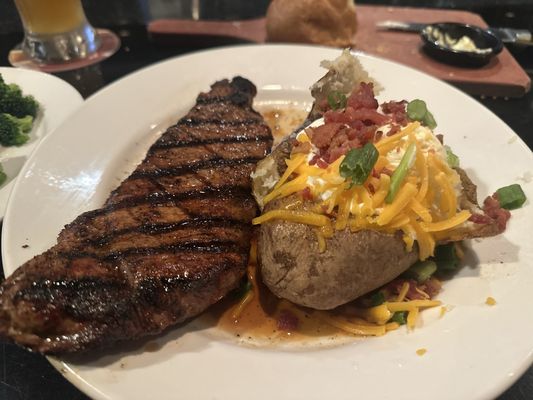 LongHorn Steakhouse by null