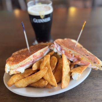 BD Riley's Irish Pub at Mueller - Toastie & chips. - Irish Pub Near Me - Austin, Texas BD Riley's Irish Pub at Mueller - Toastie & chips. - Irish Pub Near Me - Austin, Texas