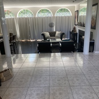 N&A Cleaning Services - Main Entrance and small living room. - Home Cleaning Near Me - Redwood City, California N&A Cleaning Services - Main Entrance and small living room. - Home Cleaning Near Me - Redwood City, California