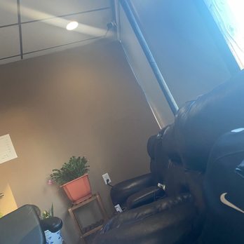 Angel Tips Massage & Spa - Waiting area - Massage Therapy Near Me - Bergenfield, New Jersey