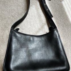 Otto's Shoe & Luggage Repair - Back of refurbished Coach Taft bag