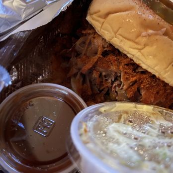 Ball Hoggerz BBQ - Turkey Sandwich - Chicken Wings Near Me - Memphis, Tennessee
