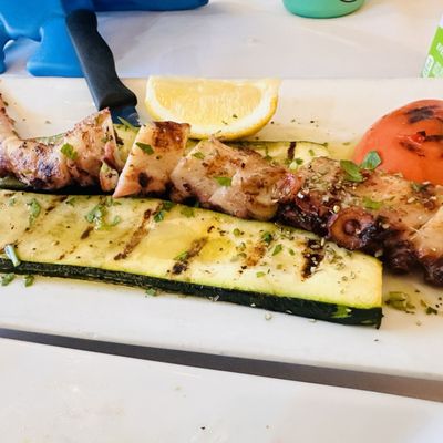 Mythos Greek Taverna by null