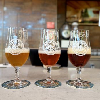 Ballast Point - Beer Flight - Brewpubs Near Me - Anaheim, California Ballast Point - Beer Flight - Brewpubs Near Me - Anaheim, California