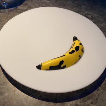 Alchemist - Andy Warhol-tastes like the essence of banana in a sorbet with a little bit of tang and crunch from the candy shell - Restaurants Near Me - København