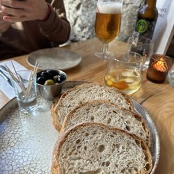 First Coast - Olives and bread (appetizer)