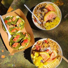 Garden Pesto Bagel & Nourish Acai Bowls Garden Pesto Bagel & Nourish Acai Bowls