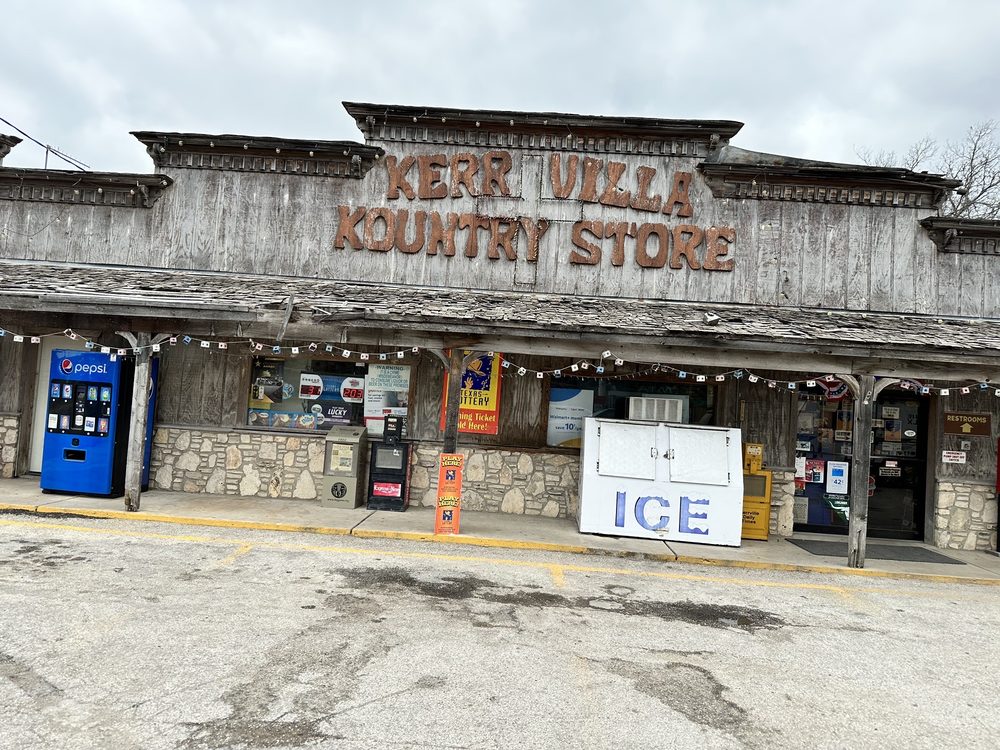 KERR VILLA KOUNTRY STORE Updated September 2024 920 Harper Rd