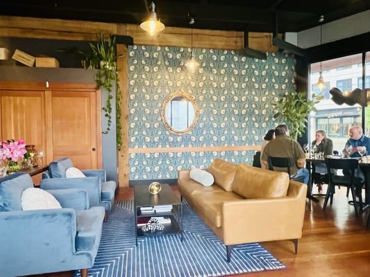 Parallel Restaurant & Wine Bar by null