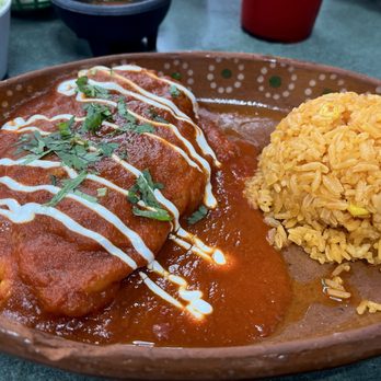 Fridas Mexican Cuisine & Bar - Chile relleno - Bars Near Me - Thackerville, Oklahoma