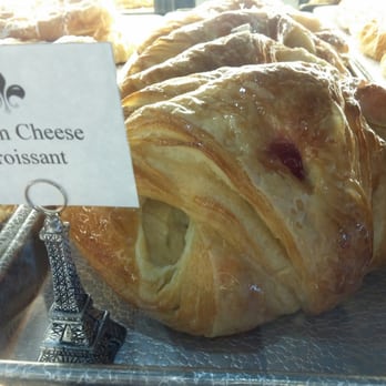 La Bonne Bouchee - Cream cheese croissant - Bakeries Near Me - Saint Louis, Missouri La Bonne Bouchee - Cream cheese croissant - Bakeries Near Me - Saint Louis, Missouri