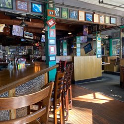 Moose's Pub & Cafe - Kihei