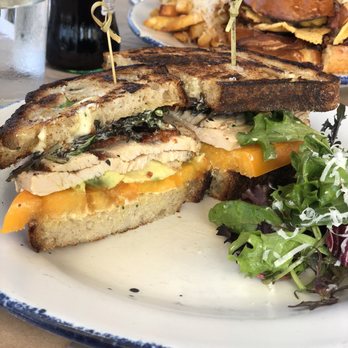 Ellie's - Italian Near Me - Long Beach, California