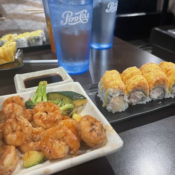 Sushi Lover - Sushi Bars Near Me - Oshkosh, Wisconsin