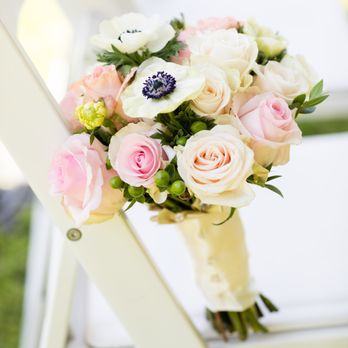 Diana's Flowers - Florists Near Me - Valley Village, California