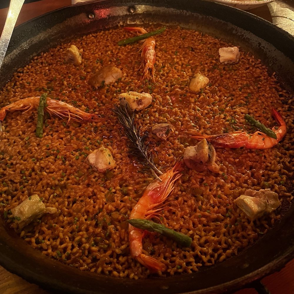 MANÁ 75 - Mediterranean Near Me - Barcelona, B MANÁ 75 - Mediterranean Near Me - Barcelona, B