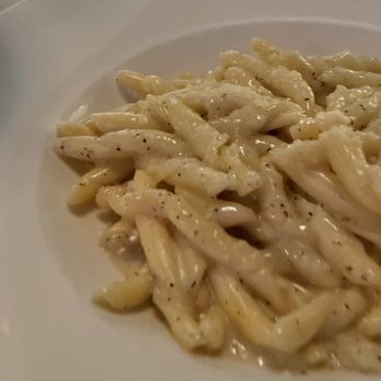 Tarallucci e Vino - Strozzapreti Cacio e Pepe - Italian Near Me - New York, New York Tarallucci e Vino - Strozzapreti Cacio e Pepe - Italian Near Me - New York, New York