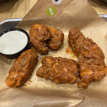 Buffalo Wild Wings - 6 piece boneless wings, dried up sauce - Chicken Wings Near Me - Eastvale, California