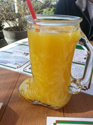 Sandy's Country Junction by null