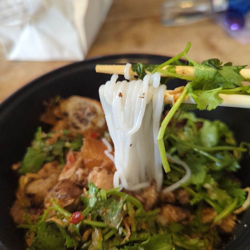 Banh Meee - Noodle Pull (Bun Thit) - Vietnamese Near Me - Hartford, Connecticut
