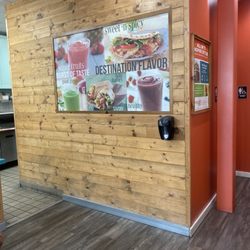 Tropical Smoothie Cafe