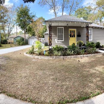 Sam The Concrete Man Savannah - Full front yard view: driveway and front entrance sidewalk concrete work. - Masonry/Concrete Near Me