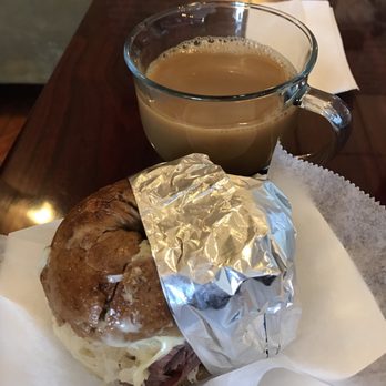 Berry Pike - Rubin pastrami on a rye bagel. Good stuff - Cafes Near Me - Evanston, Illinois