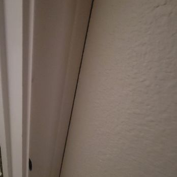 Move 4 Less - Door frames gouged - Movers Near Me - Las Vegas, Nevada