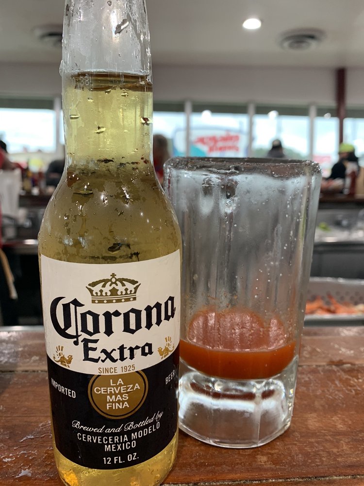 Captain Tom’s Seafood & Oyster Bar