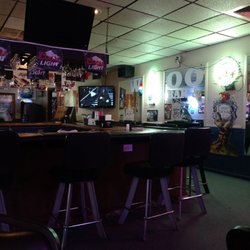 Woody's Bar & Grill