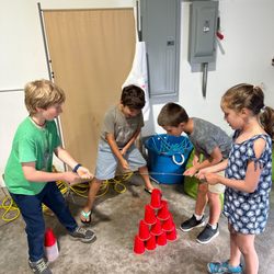 KidzArt and Club Scientific Hawaii - Working as a team