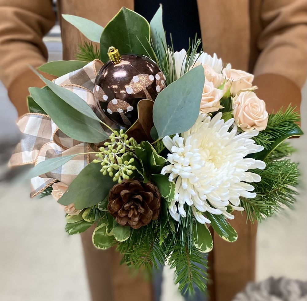 THE TREE HOUSE FLOWER, PLANT & GIFT SHOP Updated October 2024 46