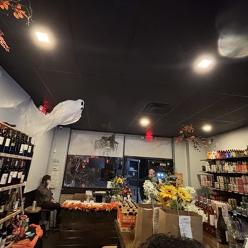 P’Vino - Beer Bar Near Me - Pittsburgh, Pennsylvania P’Vino - Beer Bar Near Me - Pittsburgh, Pennsylvania