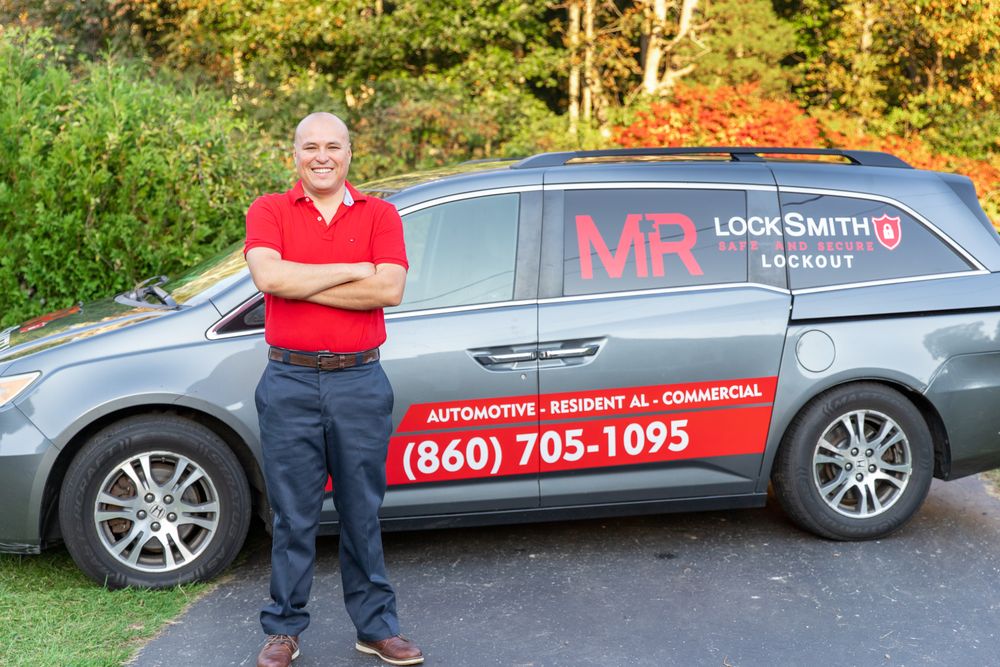 MR LOCKSMITH LOCKOUT Updated October 2025 715 Boswell Ave Norwich O