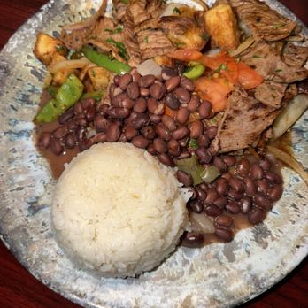 Cafecito - Saltado - Cuban Near Me - Chicago, Illinois Cafecito - Saltado - Cuban Near Me - Chicago, Illinois