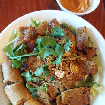 Lee's Noodle House - Bun, Grilled Pork with Egg Roll over Rice Noodle - Vietnamese Near Me - Santa Rosa, California