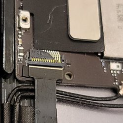 Cellaxs Repair Shop - Ipad lcd connection repair