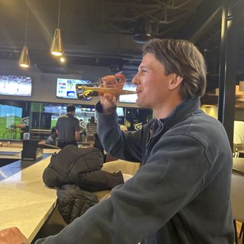 GIMME’S PAR & GRILL - Updated July 2025 - 95 Photos & 26 Reviews - 45