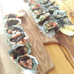 The Vault Food & Wine - Oysters